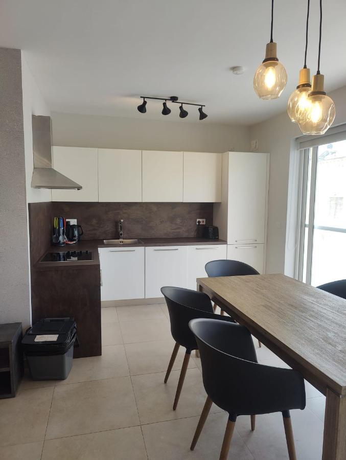 Gzira, 2 Bedroom Apartment Екстер'єр фото
