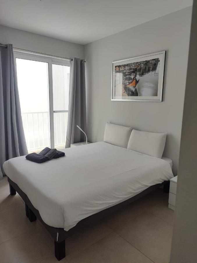 Gzira, 2 Bedroom Apartment Екстер'єр фото